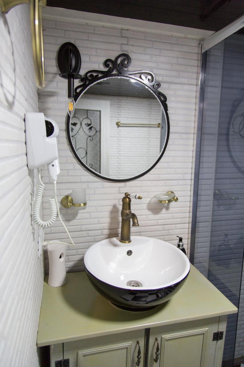 Apartament On Aghmashenebeli 26 Tbilisi Zewnętrze zdjęcie